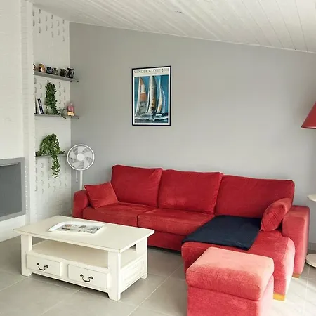 빌라 La Jolie Maison Des Bussoleries 생 힐레르 드 리에